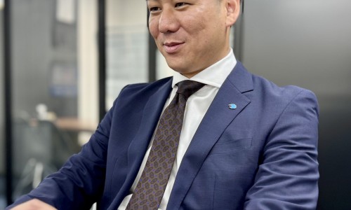 夏季睡觉头发出汗什么原因-夏天睡觉头部容易出汗是什么原因网 | 夏天睡觉头朝什么方向对身体好,夏天夜间睡觉满头大汗正常吗